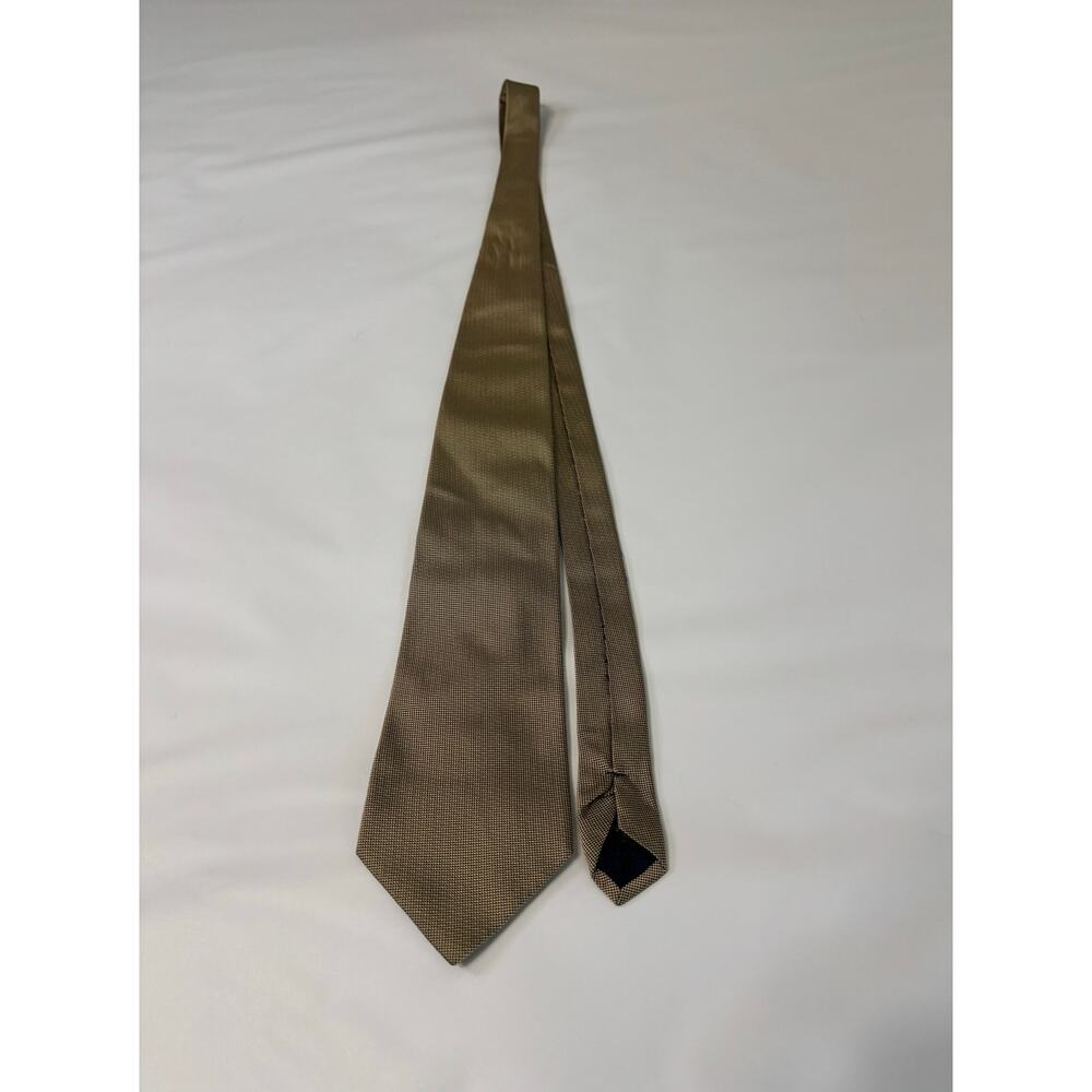 Italian made 100% silk tie from Banana Republic, optical illusion gold and black